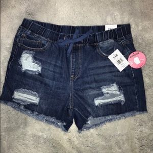 Pull on denim shorts